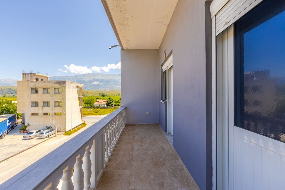 Hometown Apartment 2