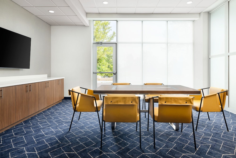 Courtyard By Marriott New Castle - Property Image 17