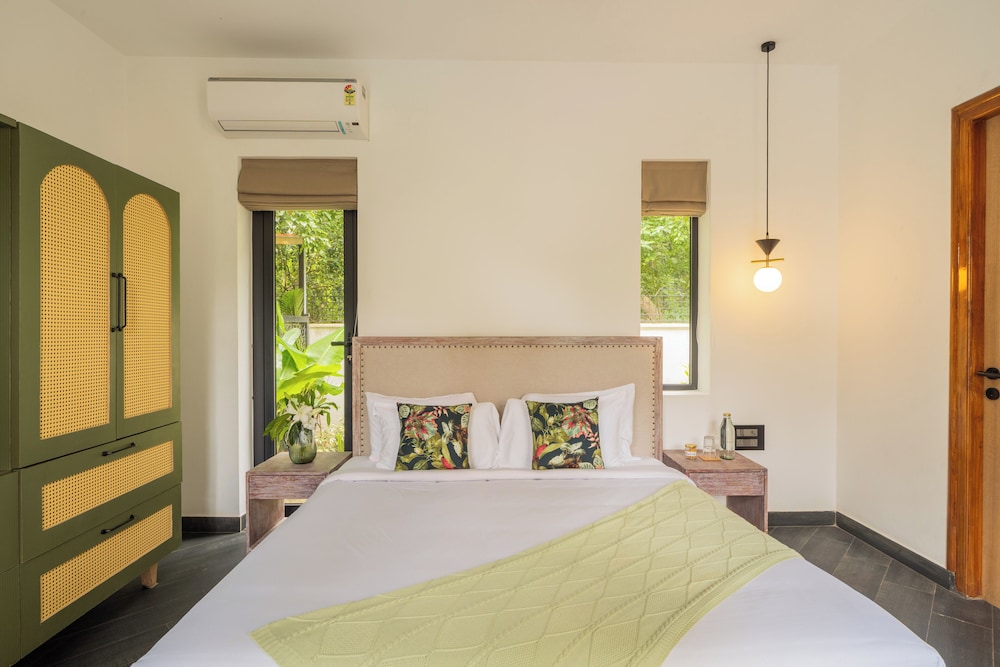 BellaVie | 3-BHK Villa With Private Pool & TV Lounge Area In A Gated Complex