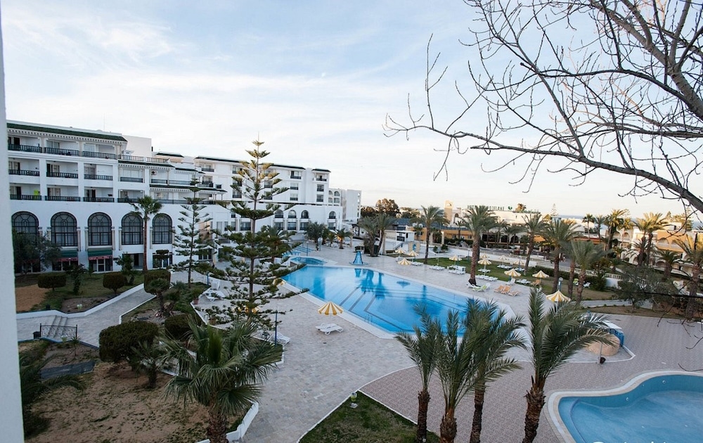 Hotel Riviera - Family Only