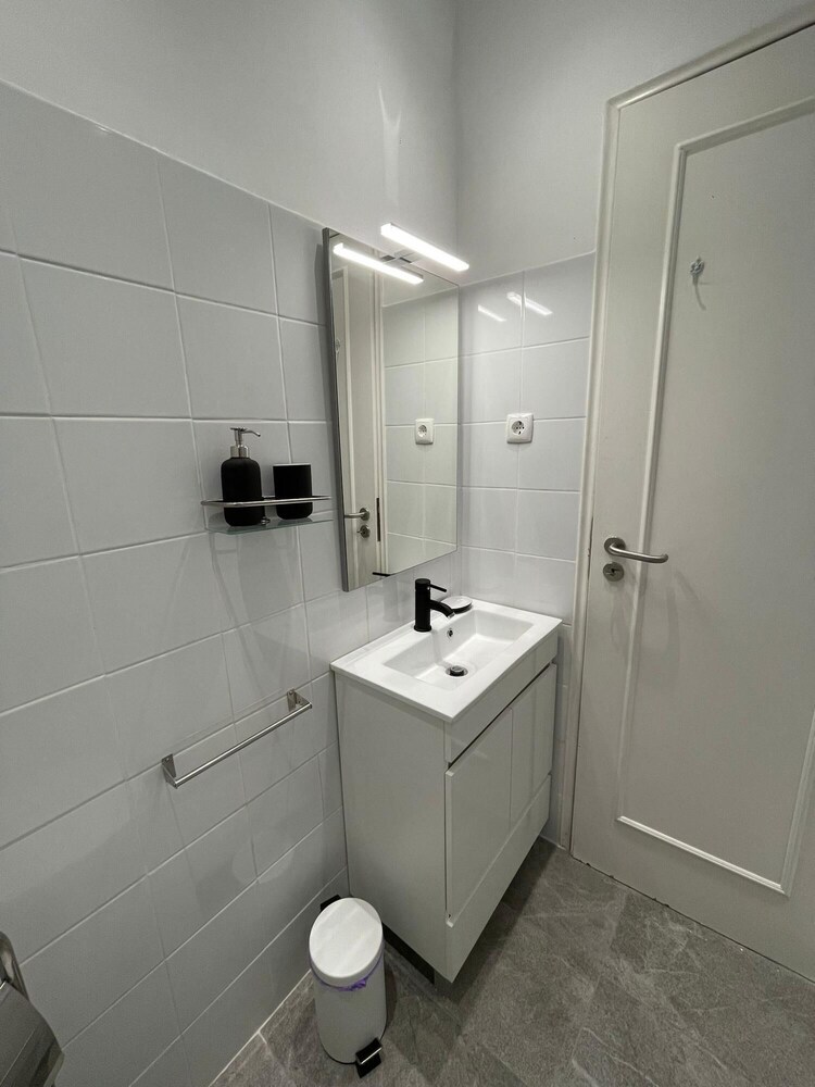 Oeiras Vacations - Oeiras Balcony by Homing - Property Image 39