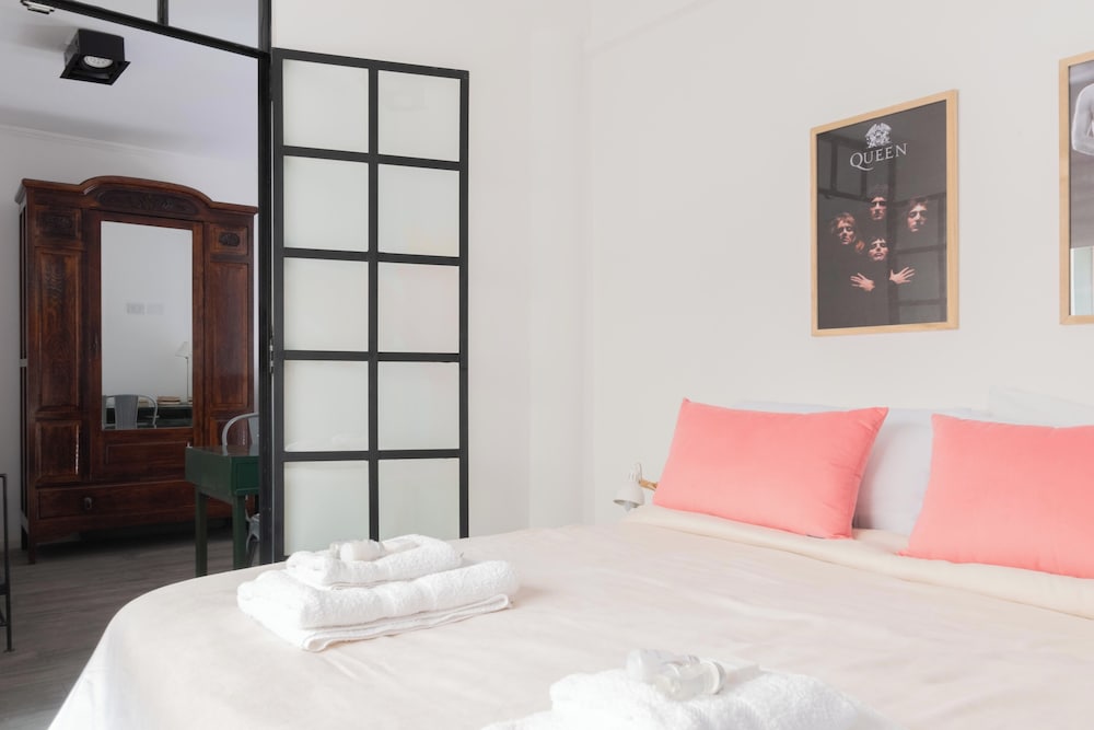 MOT + Villa Thames - Lux House Palermo Soho