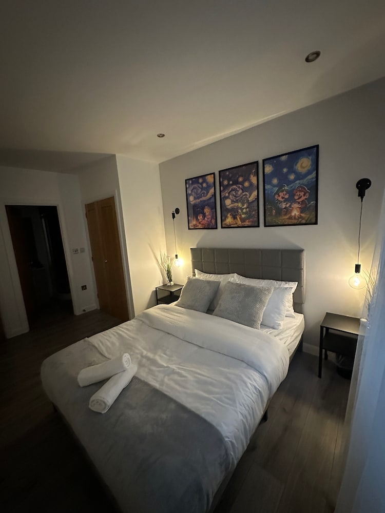 The Retro Suite With Wii Games and Entertainment