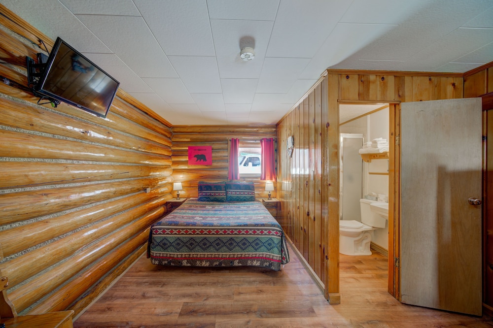 Sportsmans Lodge