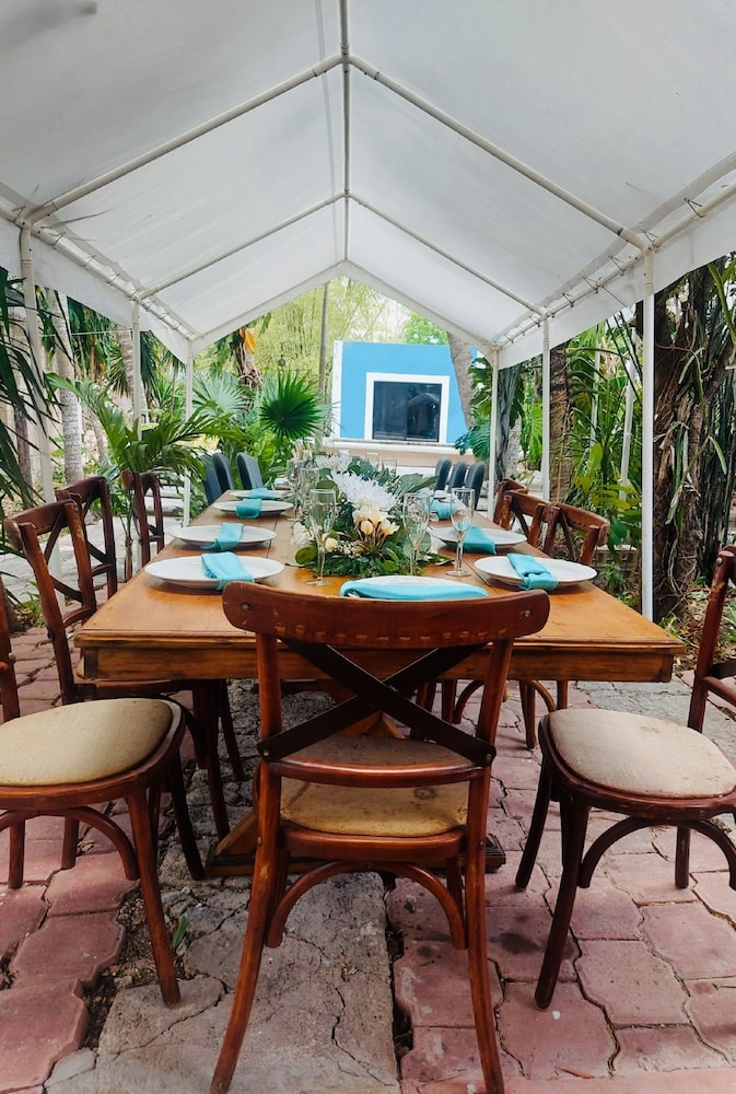Hostal y Camping Villa Mercedes