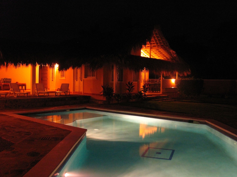 Villa Las Palmas
