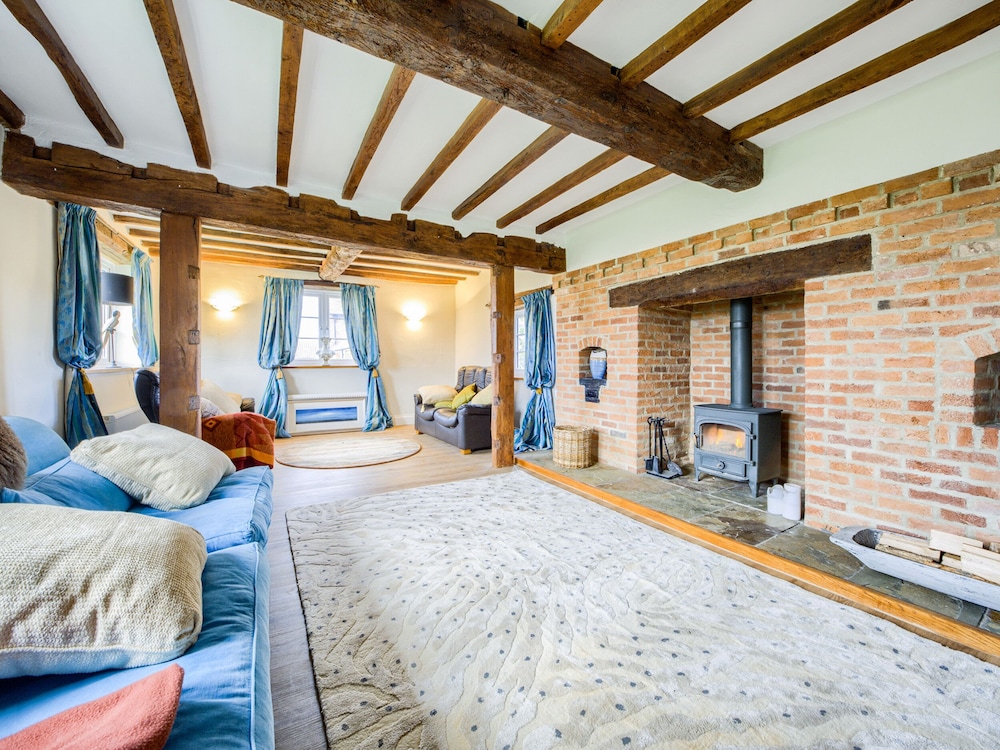 Brickbarns Farm House