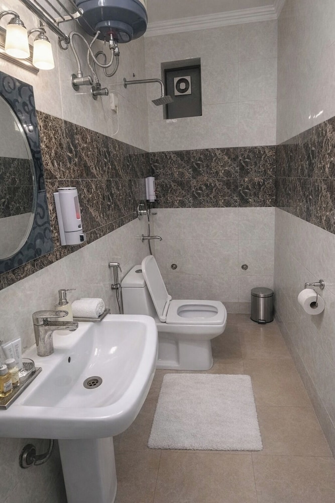 Hotel Smart Inn Mahipalpur Delhi Airport