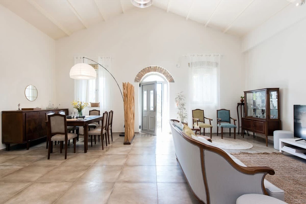 Iliopetra Houses - Corfu Private Pool Retreats