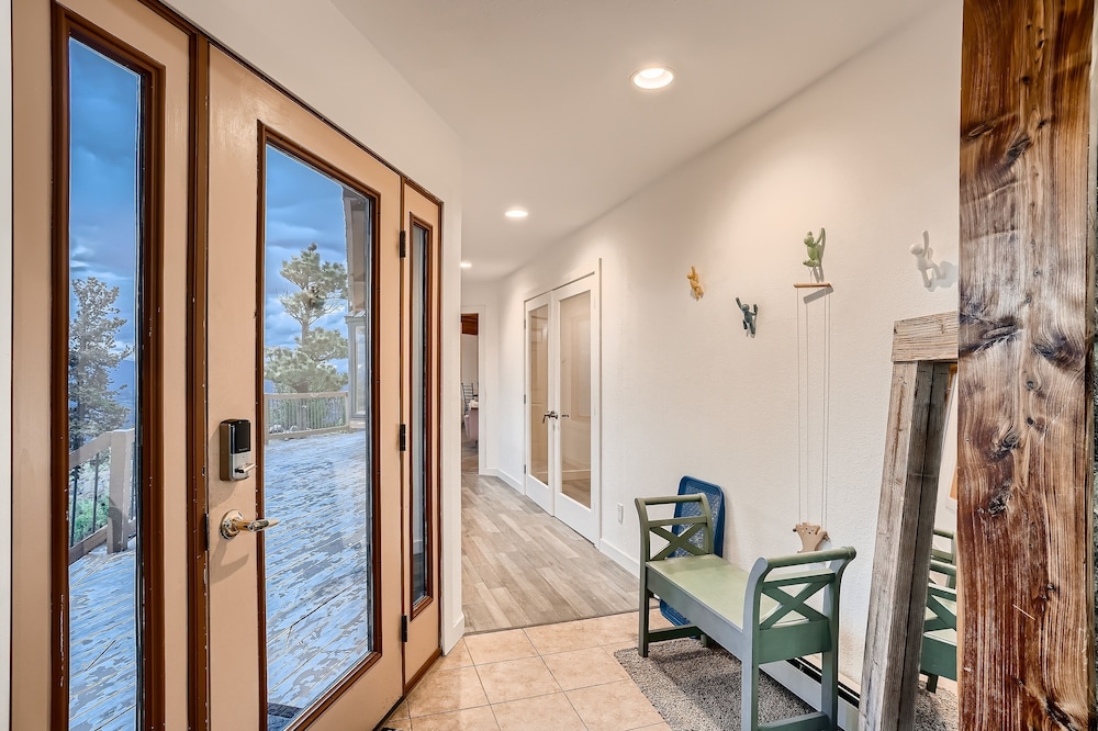 Starry Summit 4wd Oasis 3 Bedroom Home view 4