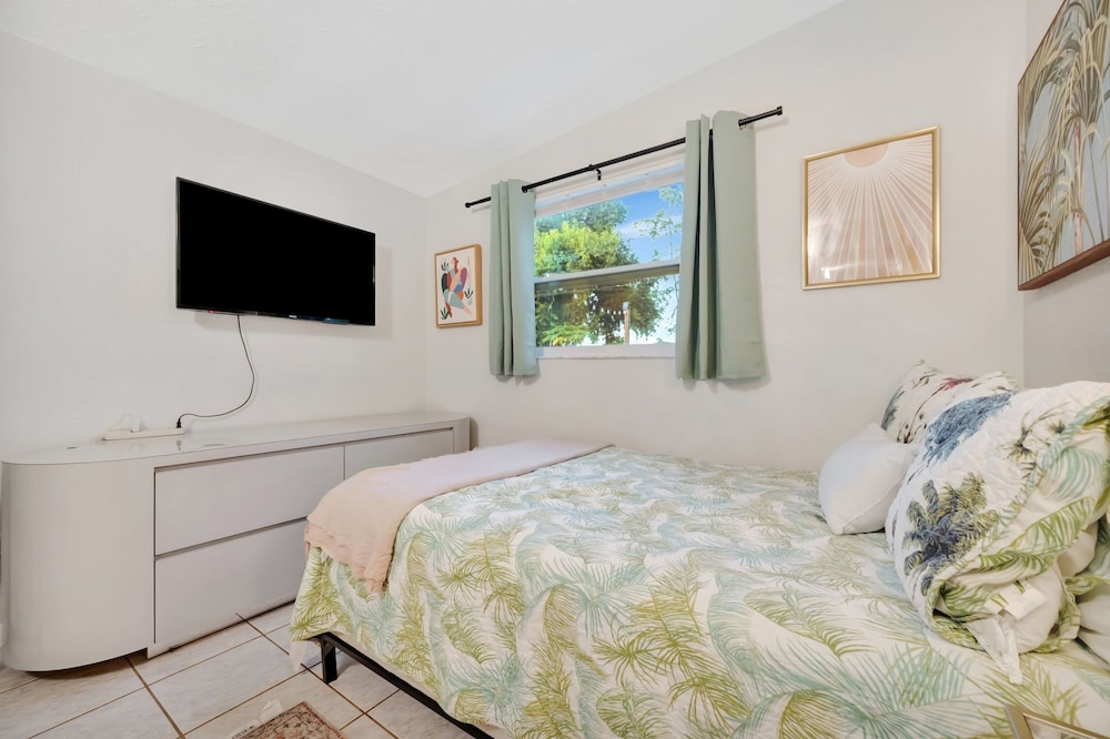 Family Home 10 Mins to Beach Pets Welcome
