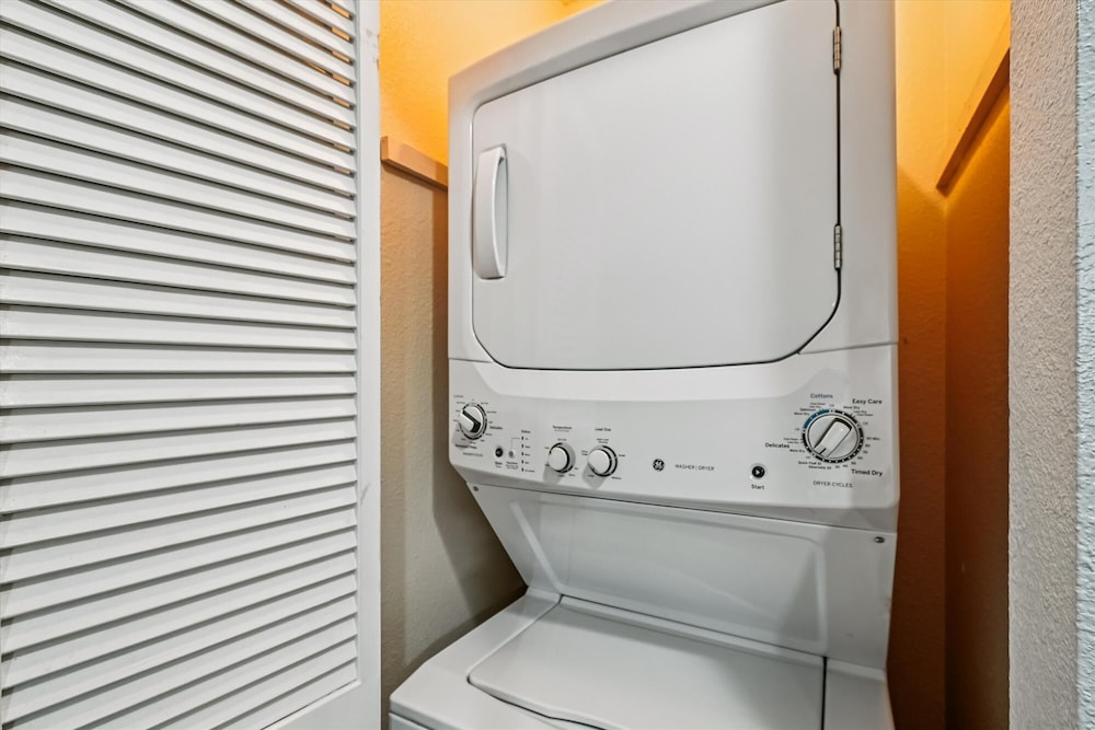 Beachwalk 18d 2 Bedroom Townhouse