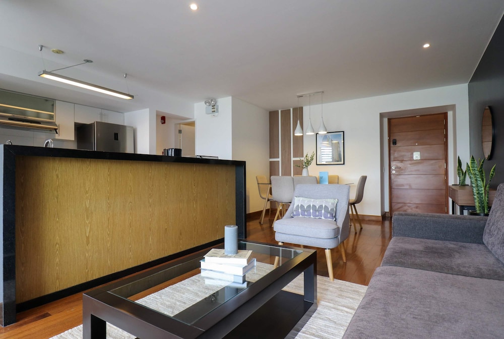 w Classy 2BR in Miraflores