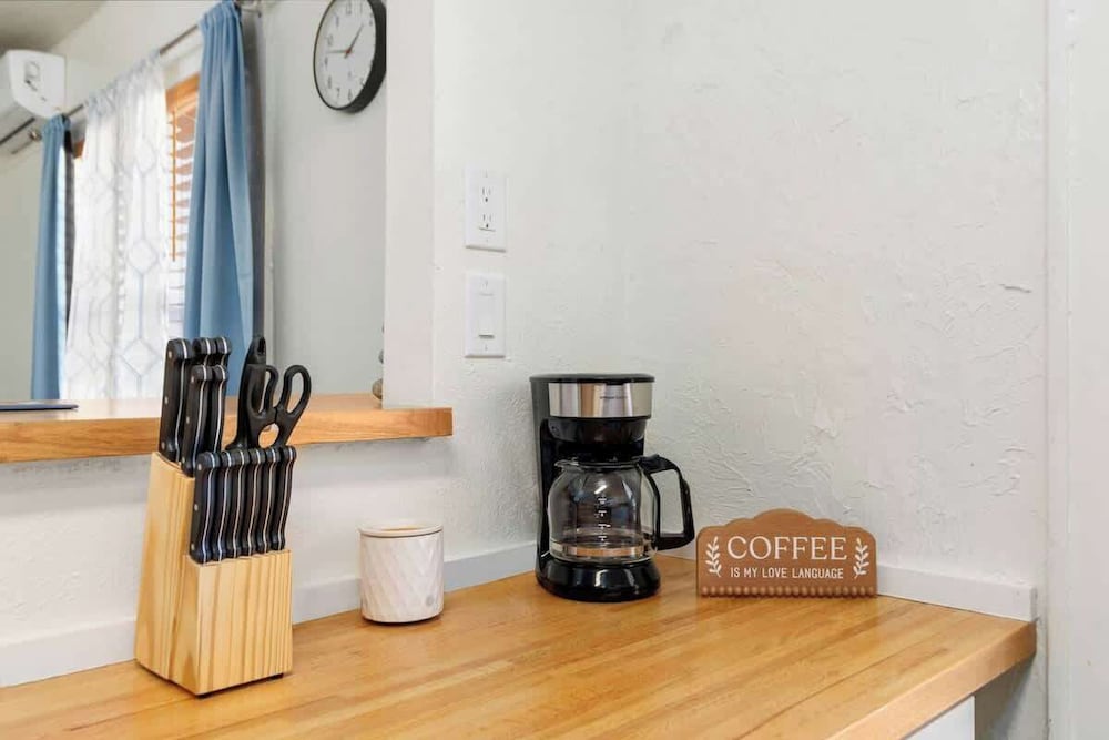 Charming 2-bedroom Home Lakeland