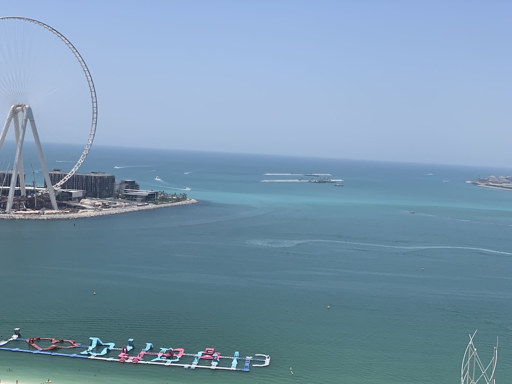 Pelicanstay Seaview Suites in JBR Walk