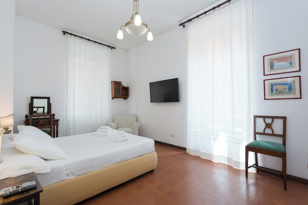Campo De' Fiori Apartments