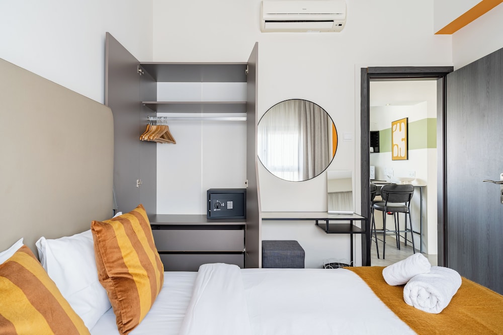Local Host Living - Signature Apartments in Nicosia