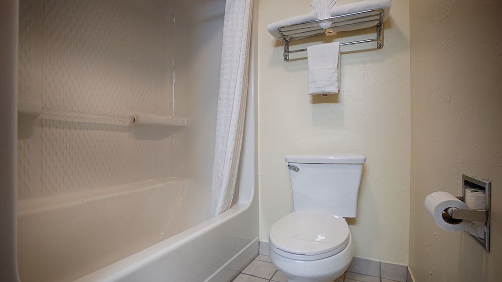 Dumas Vacations - Best Western Windsor Inn - Property Image 4