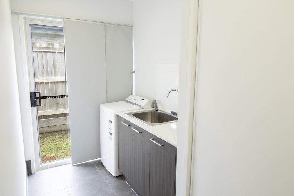Spacious 4-bed House in Leafy Plainland