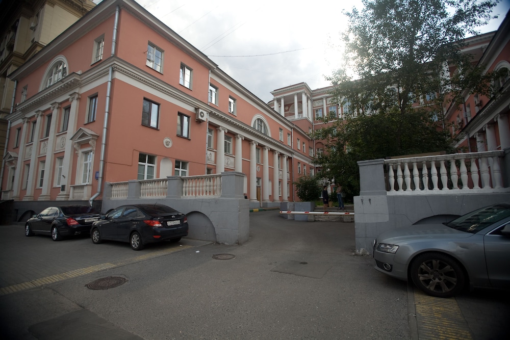 Kvart Boutique Smolenskaya