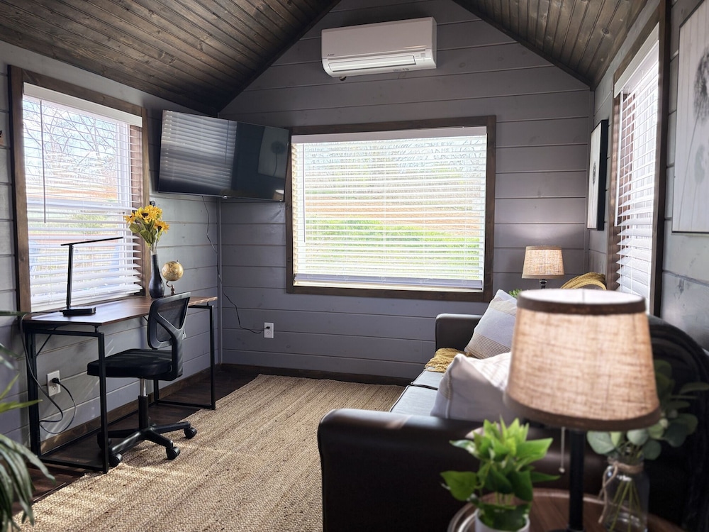 Sojourn Lodging