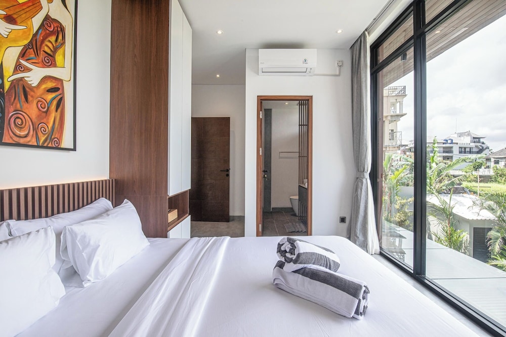 Exquisite 5BR Canggu Villa Steps From the Beach