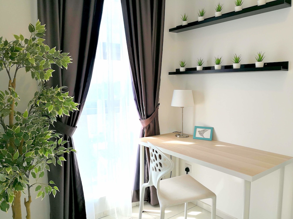 The Robertson by Homes Asian