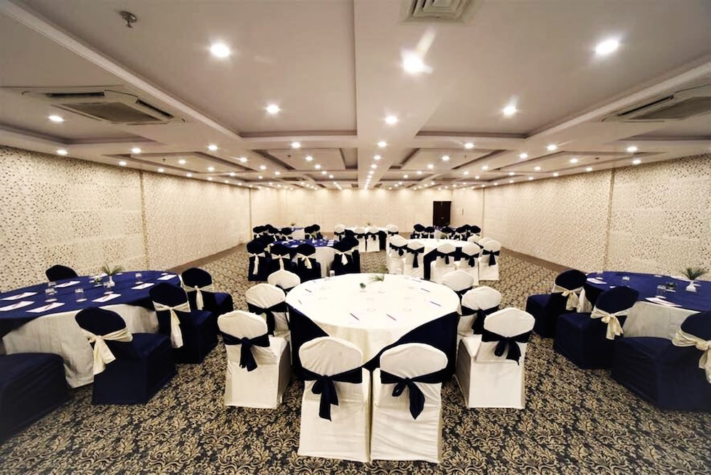 meeting & event spaces