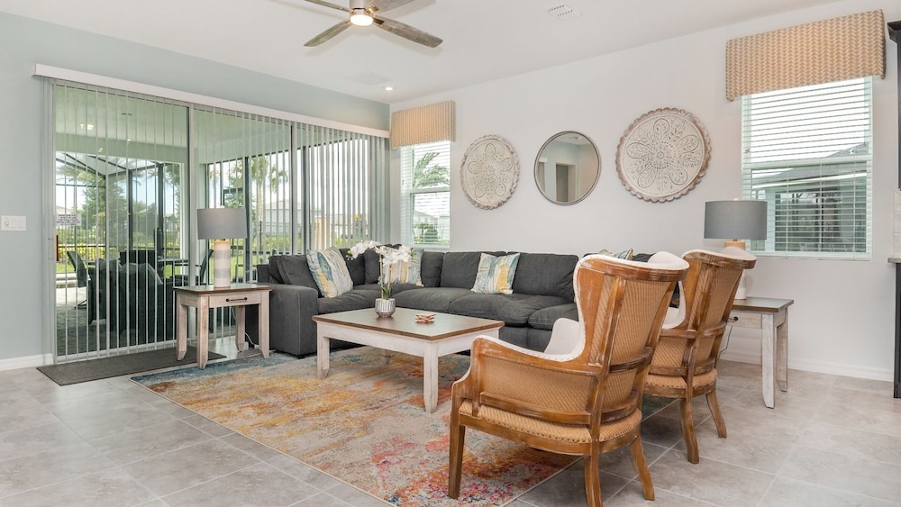 Solara Resort 7 Bedroom Private Pool+Spa Movie Room Home 7 Home