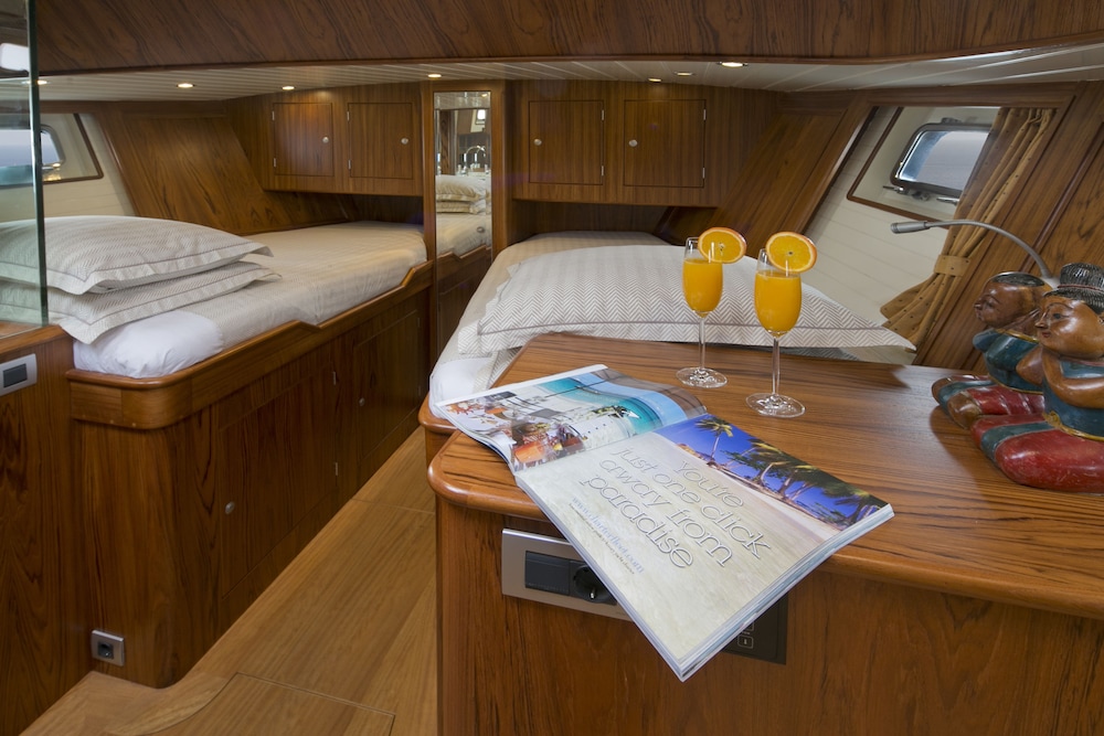 Domicil Yacht Hotel