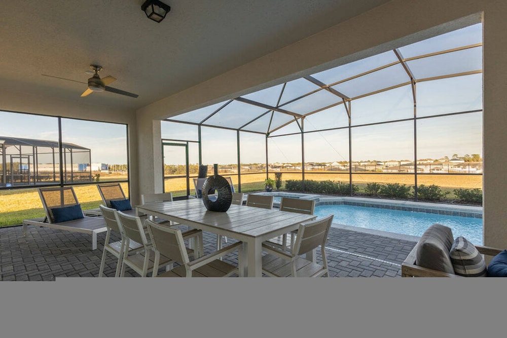 Brand NEW 10bedrooms At Windsor Island