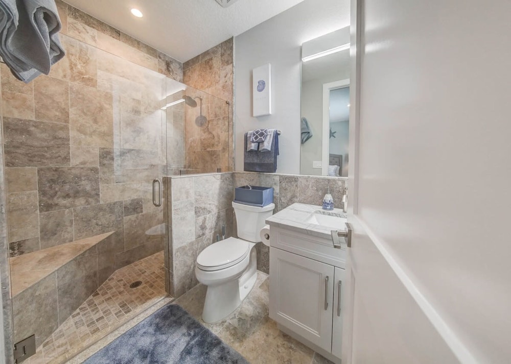 Villa Nautilus Steps Away From the Beach - New Lux 3 Story Pool Hot Tub Home With Elevator