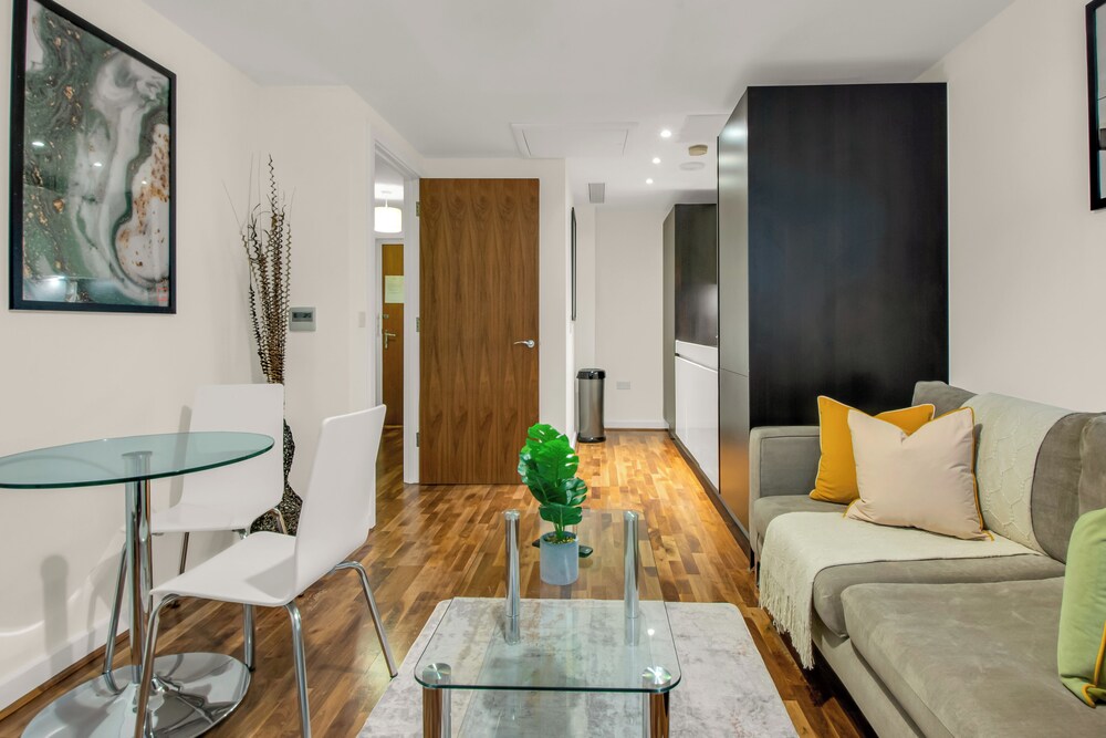 One Bed Serviced Apt Moorgate