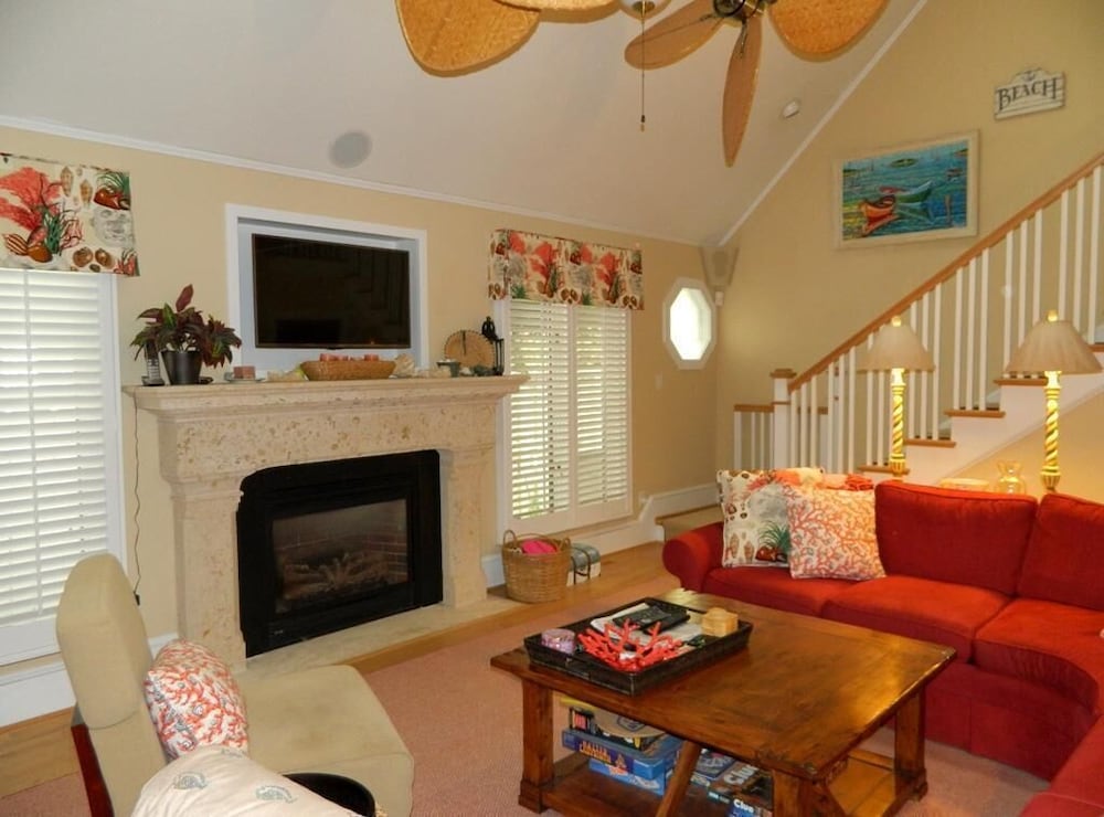 Henlopen Avenue 60