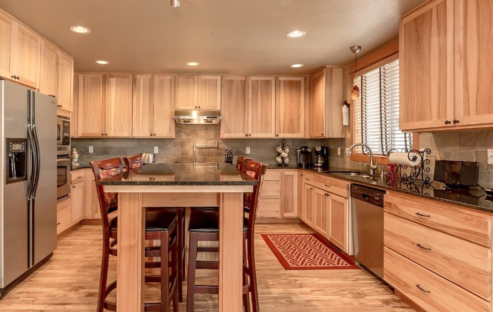 Roslyn Hideaway