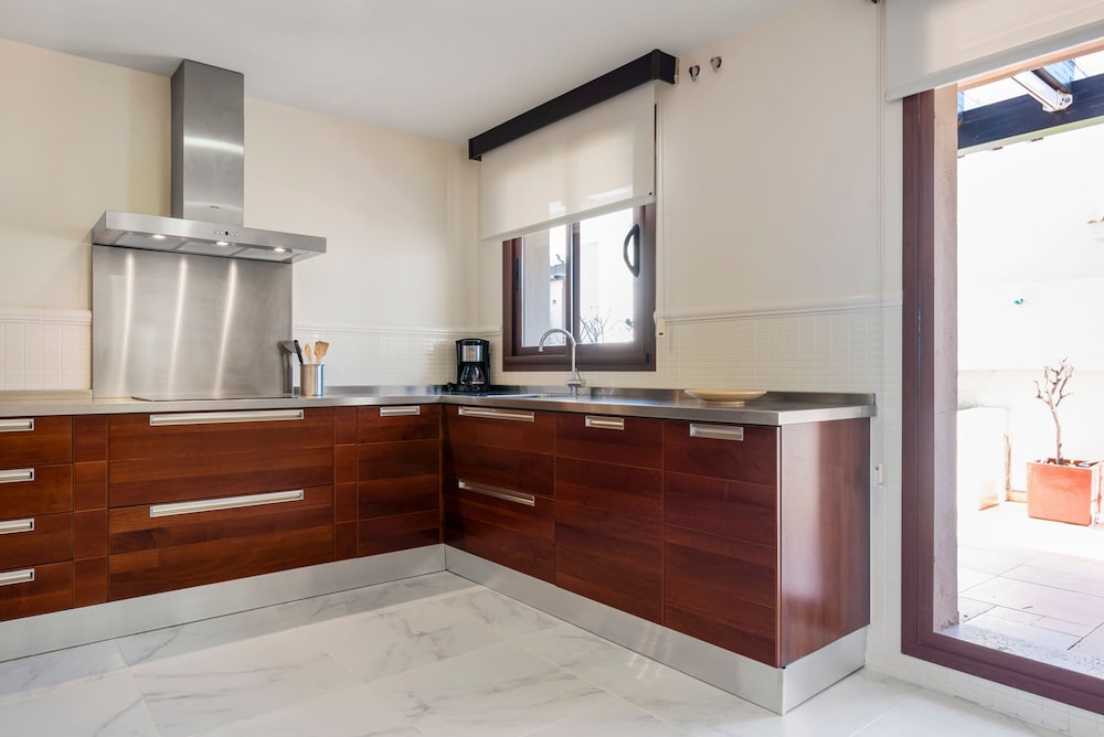 Stylish Apartment With Pool in Marbella - Ref M51