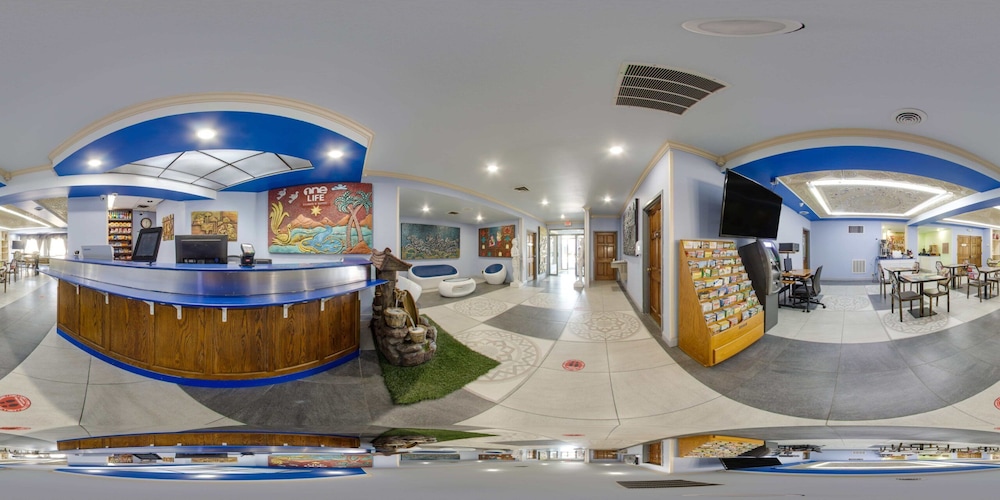 1 Life Studio and Suites