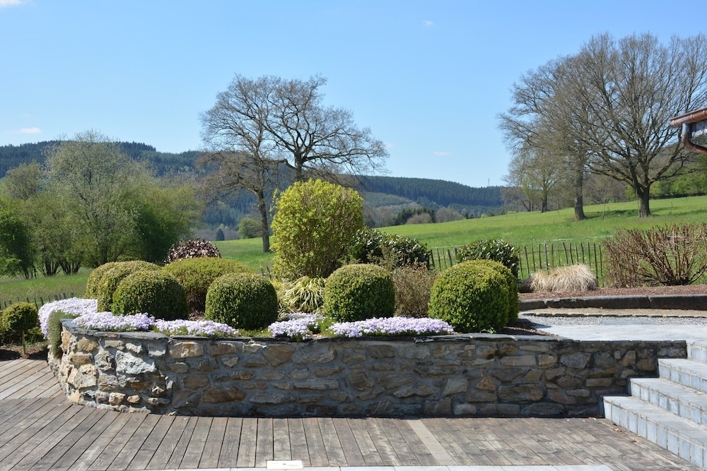 Farmhouse in Belgium Near Lake Coo & Jacuzzi