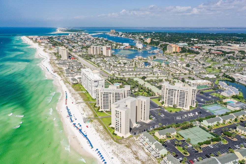 Shoreline Towers 3033