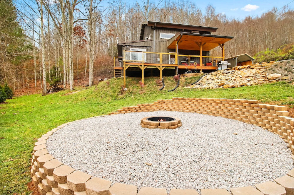 'the Nuthouse on Squirrel Creek': Ski, Hike & Fish