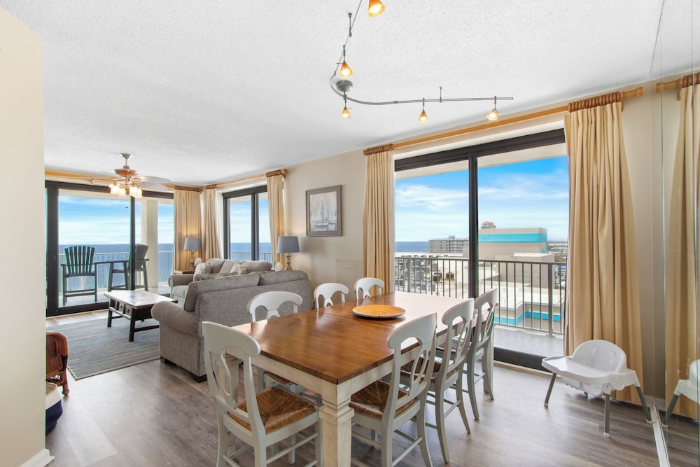 Windward Pointe 1506