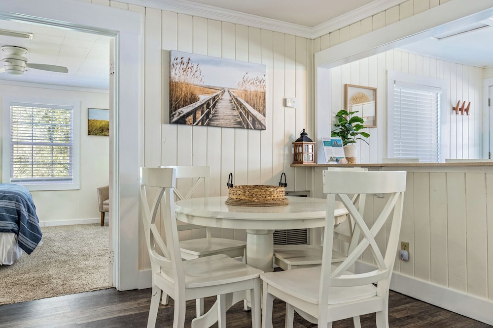 Serenity Shores by Southern Vacation Rentals