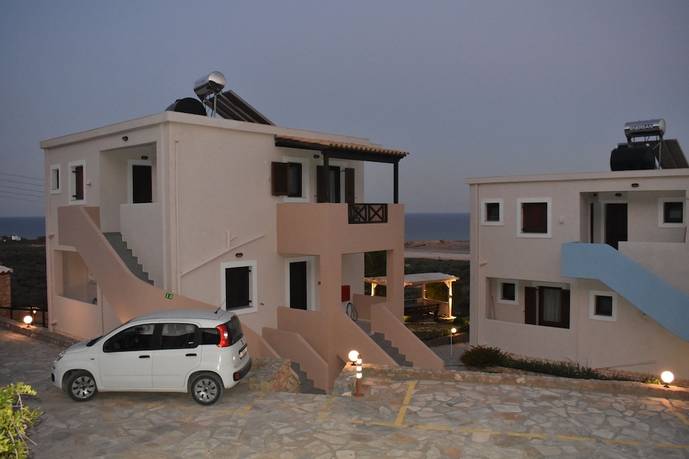 Asteras Apartments