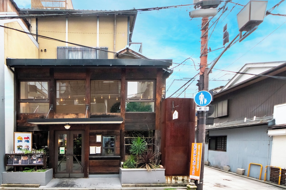 LIVE HEART House