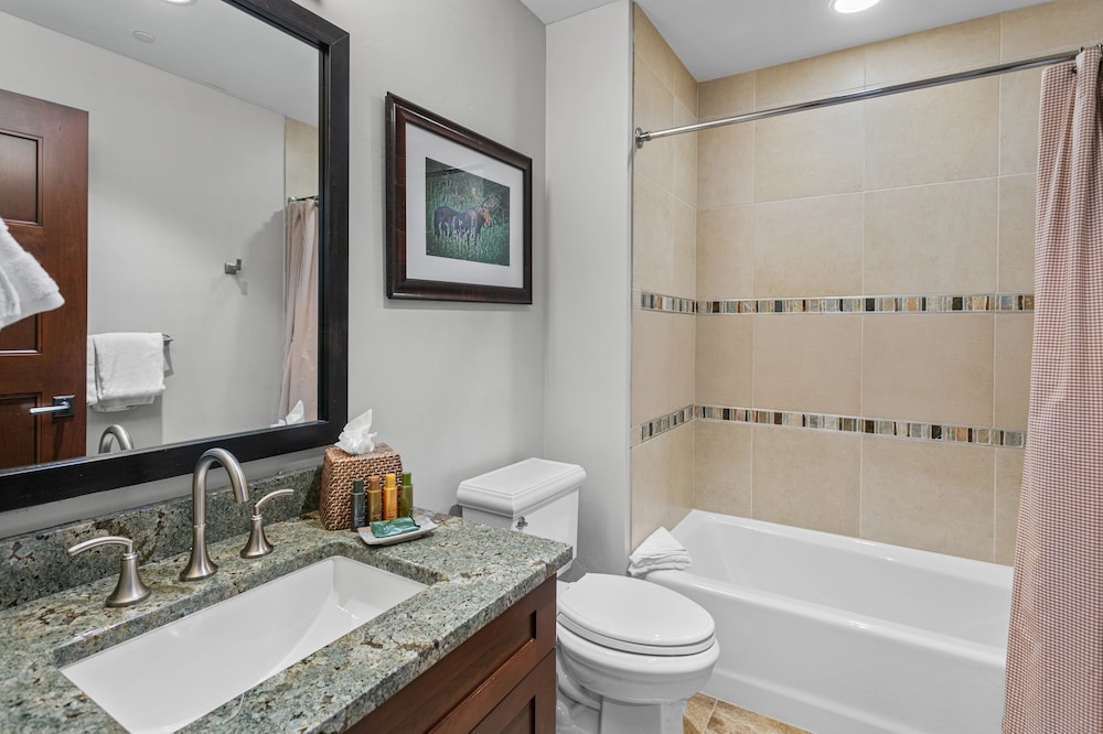 Flagstaff Lodge - Three Bedroom Residence #203 3 Condo