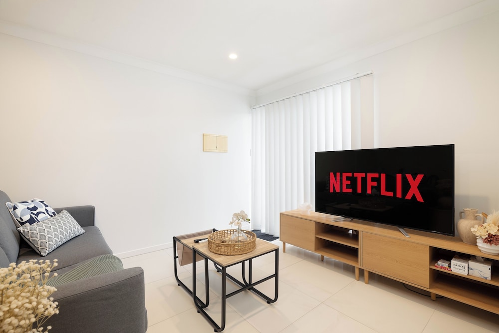 Smart Suites Self Check-in Apartments - 16 Darnley