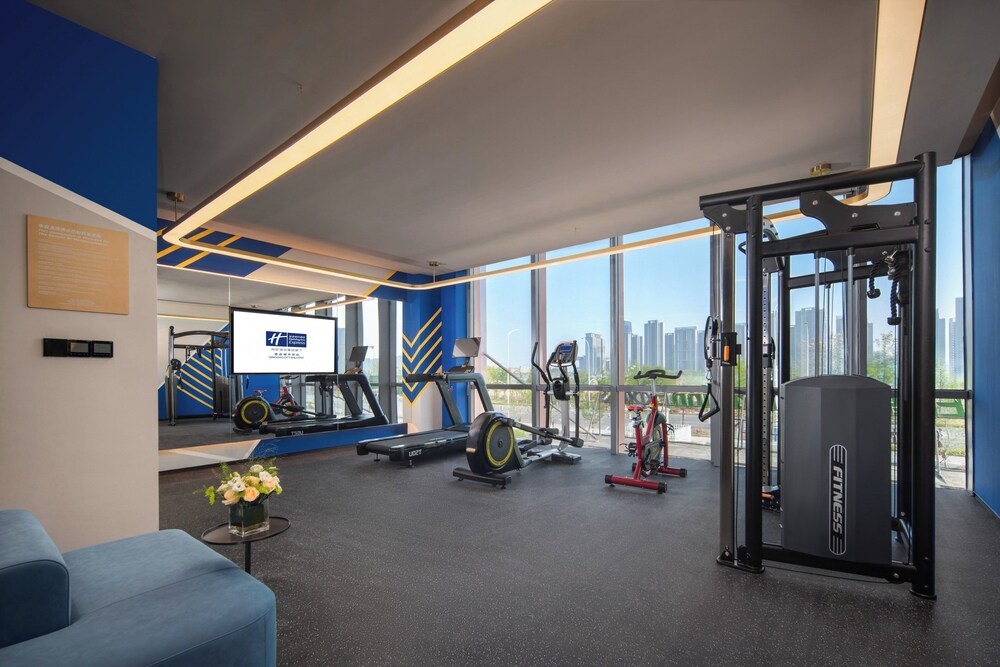 Holiday Inn Express Qingdao City Balcony by IHG
