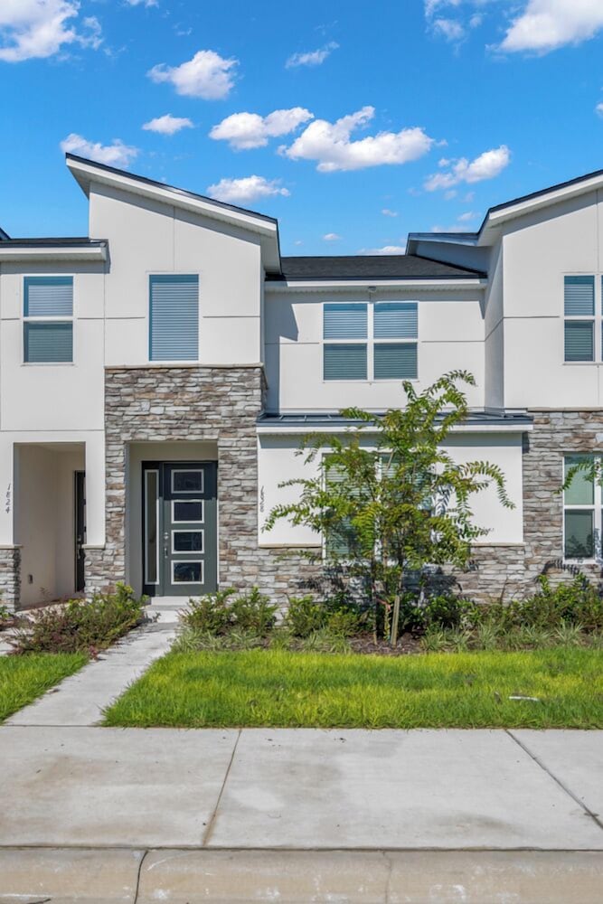 Orlando Adventure Awaits 4BR Townhouse