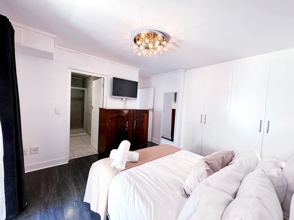 Spacious 1 Bedroom Apartment Atlantica Seapoint