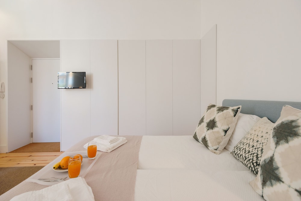 JOIVY Chic studio w/city view in Santa Catarina, 10mins from São Bento Palace